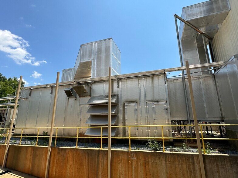 More Photos Of 119 Metrolina Dr, Shelby Manufacturing For Sale