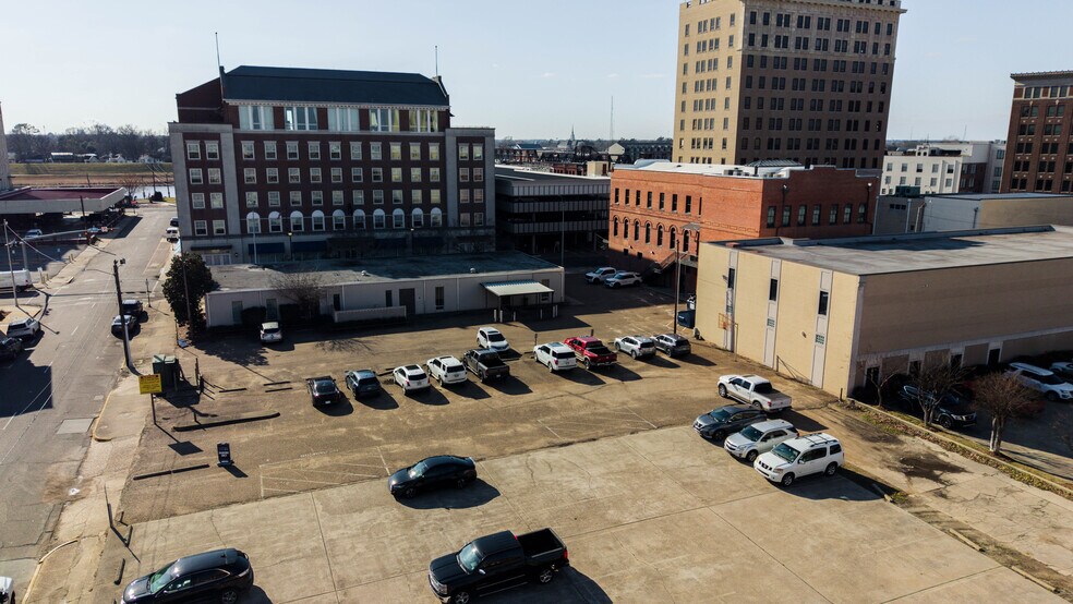 More Photos Of 127 Saint John St, Monroe Office For Sale