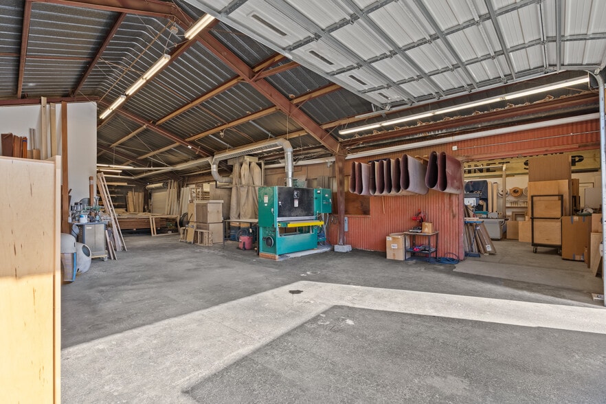 More Photos Of 224 N Smith St, Santa Maria Industrial For Sale