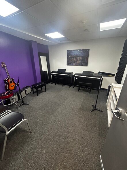 More Photos Of 465 Herndon Pky, Herndon Medical For Lease