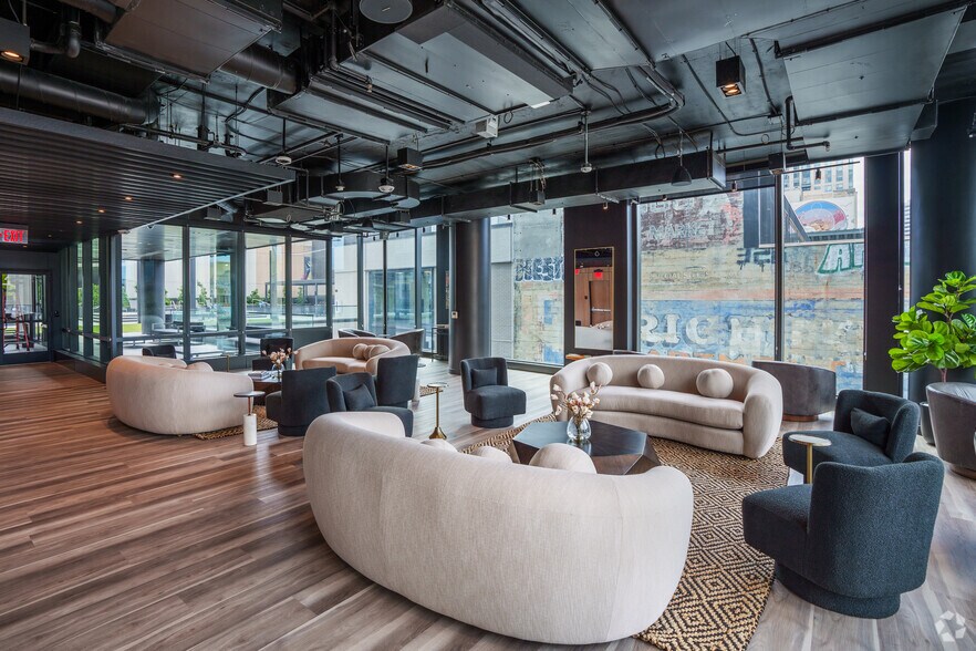 More Photos Of 1950 Broadway, Oakland Apartments For Lease