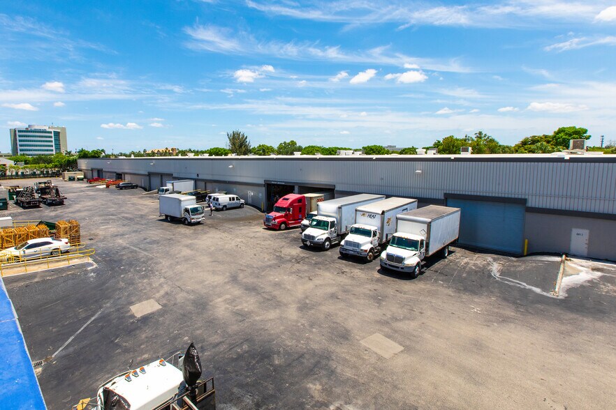 More Photos Of 8800-8870 NW 24th Ter, Miami Warehouse For Lease