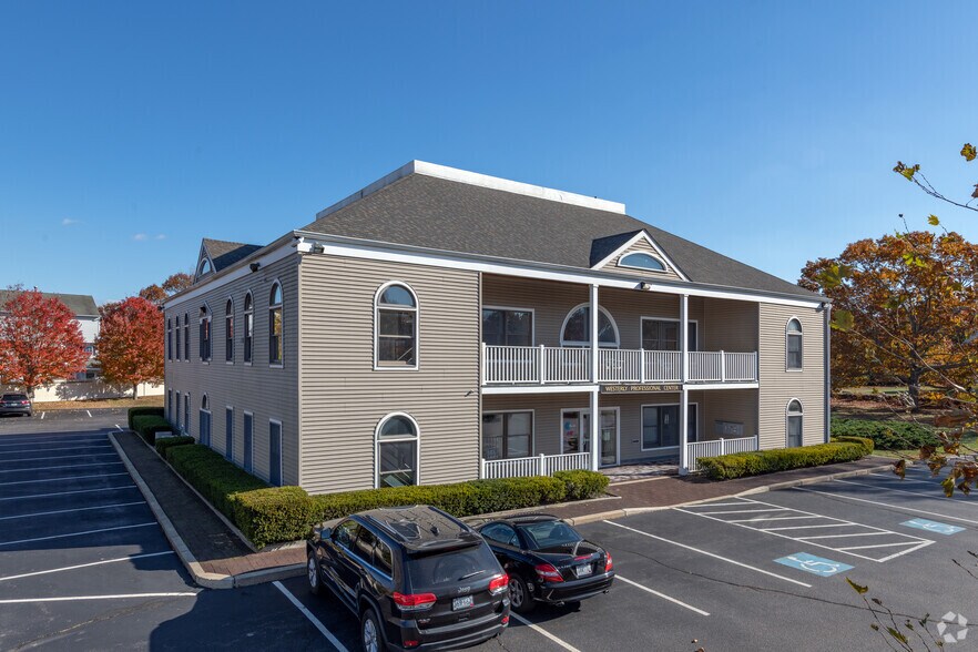 More Photos Of 101 Airport Rd, Westerly Medical For Lease