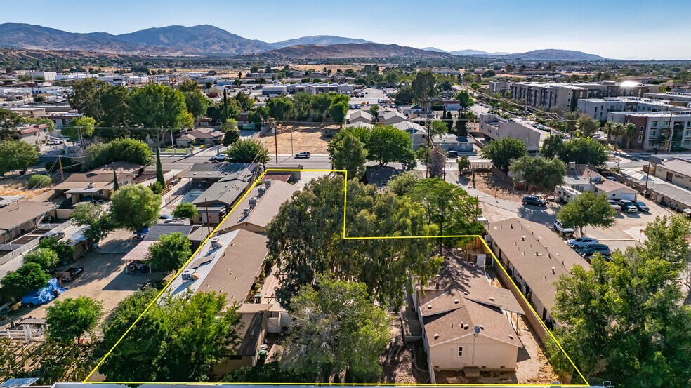 More Photos Of 38110 10th St E, Palmdale Apartments For Sale
