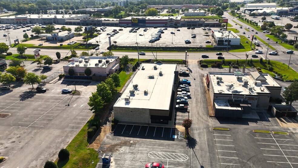 More Photos Of 2265 Gunbarrel Rd, Chattanooga Unknown For Lease