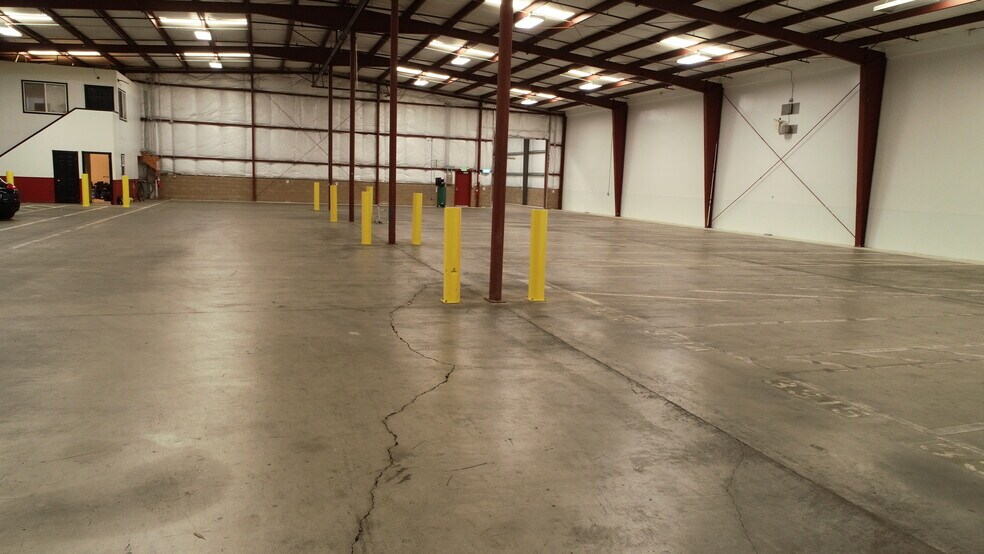 More Photos Of 506-530 El Roya Ave, Modesto Warehouse For Lease