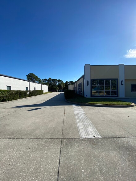 More Photos Of 3143 Skyway Cir, Melbourne Light Manufacturing For Lease