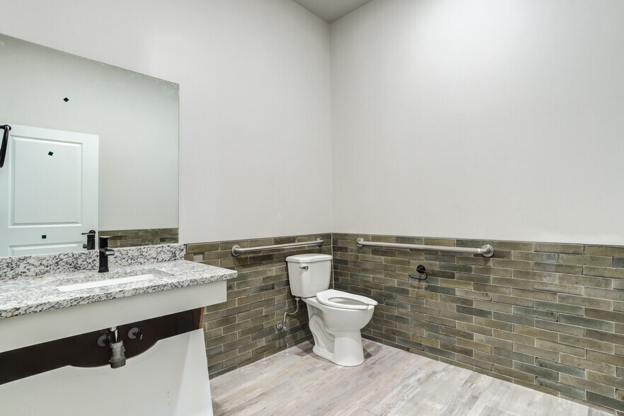 More Photos Of 3214 140th st, Lubbock Medical For Sale