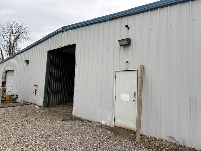 More Photos Of 24 Varner Dr, Claysville Warehouse For Sale