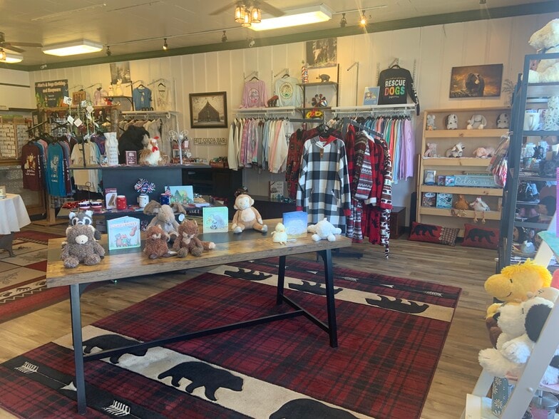 More Photos Of 212-216 Main St, Chester General Retail For Sale