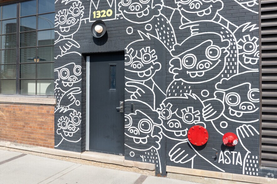 More Photos Of 1320 W Fulton St, Chicago Loft Creative Space For Lease