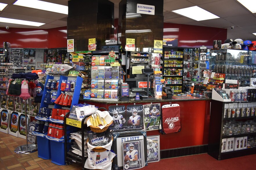 More Photos Of 8701 Maumelle Blvd, Maumelle Service Station For Sale