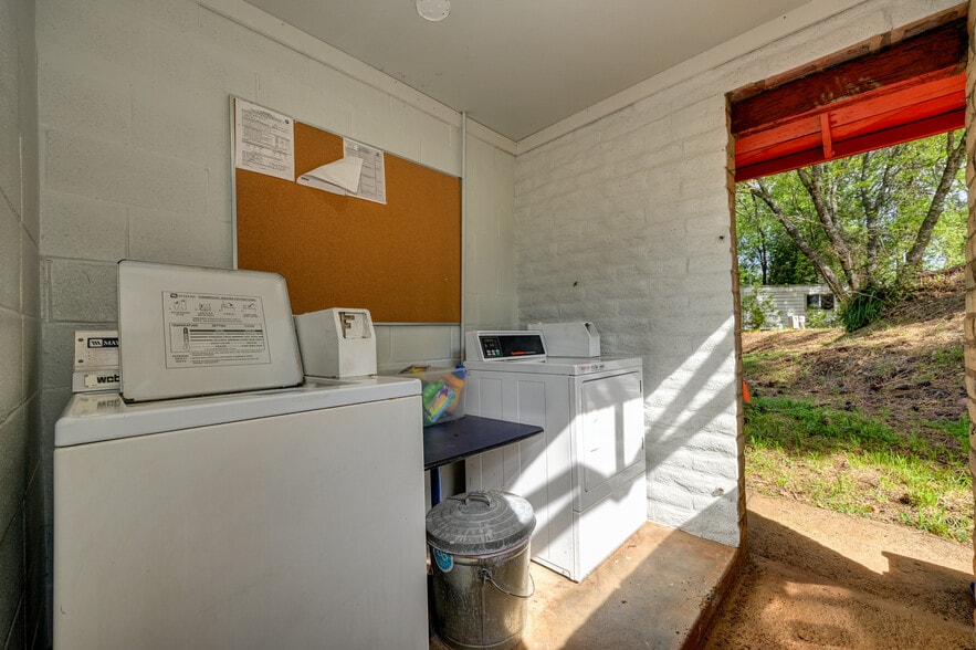 More Photos Of 245 S. Railroad Flat Rd, Rail Road Flat Manufactured Housing Mobile Home Park For Sale