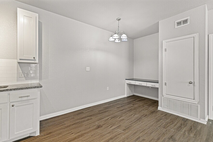 More Photos Of 1407 Sidney Baker St, Kerrville Apartments For Sale