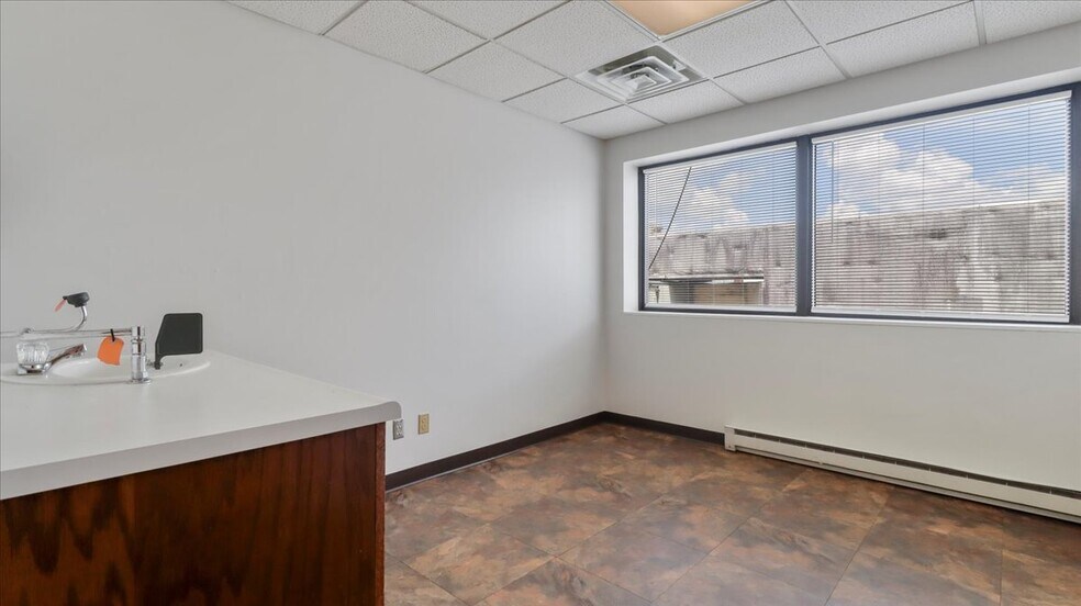 More Photos Of 1115 Alaska Ave, West Plains Hospital For Sale