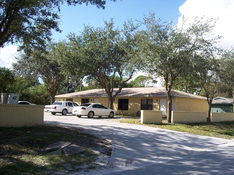 Primary Photo Of 801-807 King Orange Ave, Fort Pierce Apartments For Sale