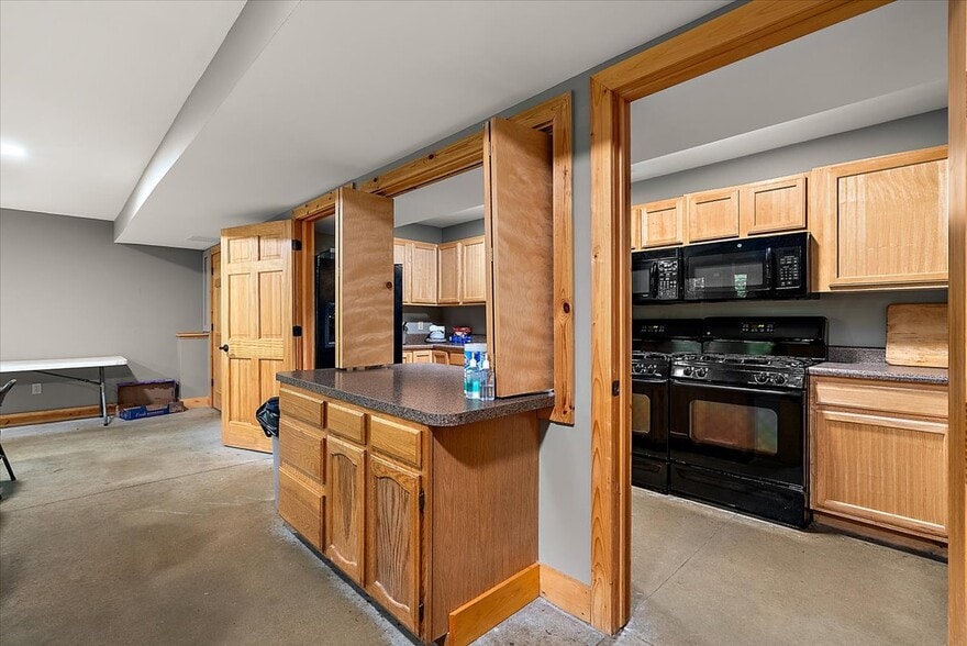 More Photos Of 3943 N Skookum Rd, Luther Hotel For Sale