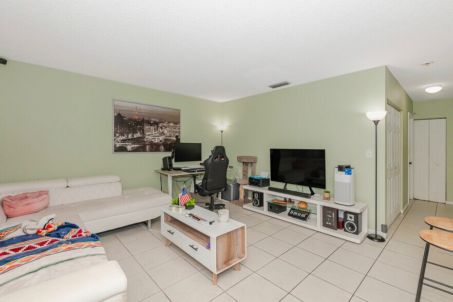 More Photos Of 4263 NW 115th Ave, Coral Springs Multifamily For Sale