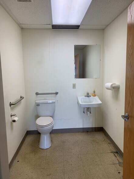 More Photos Of 4476 Glen Este Withamsville Rd, Cincinnati Unknown For Lease