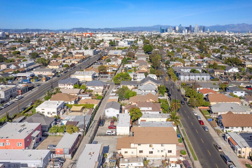 More Photos Of 4323 Woodlawn Ave, Los Angeles Multifamily For Sale