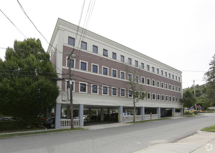 More Photos Of 7 High St, Huntington Office For Lease