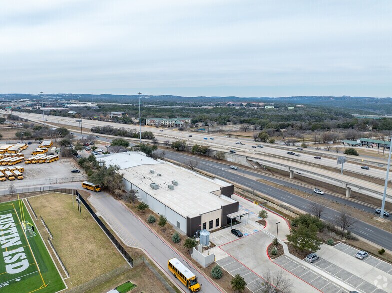 More Photos Of 4715 S Lamar Blvd, Sunset Valley Storefront For Lease