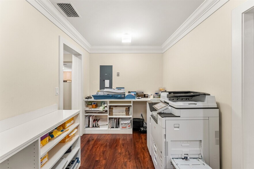 More Photos Of 525 N Harbor City Blvd, Melbourne Office For Sale