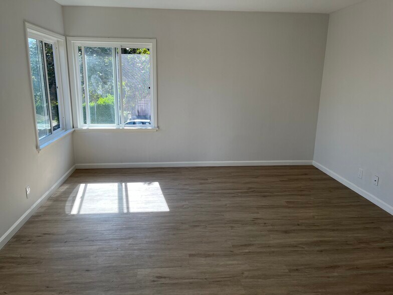 More Photos Of 1233 14th St, Santa Monica Apartments For Sale