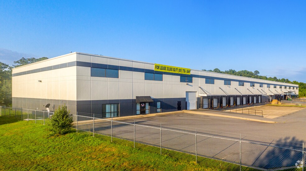 More Photos Of 9450 Maumelle Blvd, North Little Rock Distribution For Lease