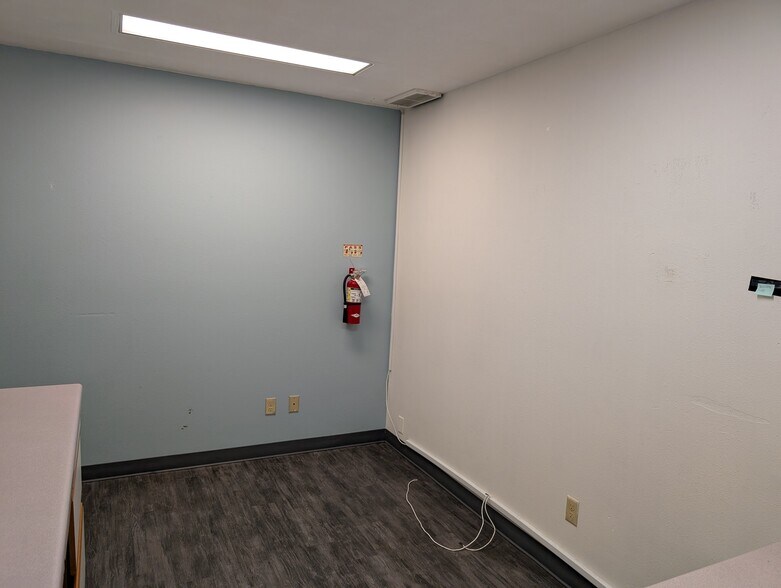 More Photos Of 550 N Main St, Logan Office For Lease