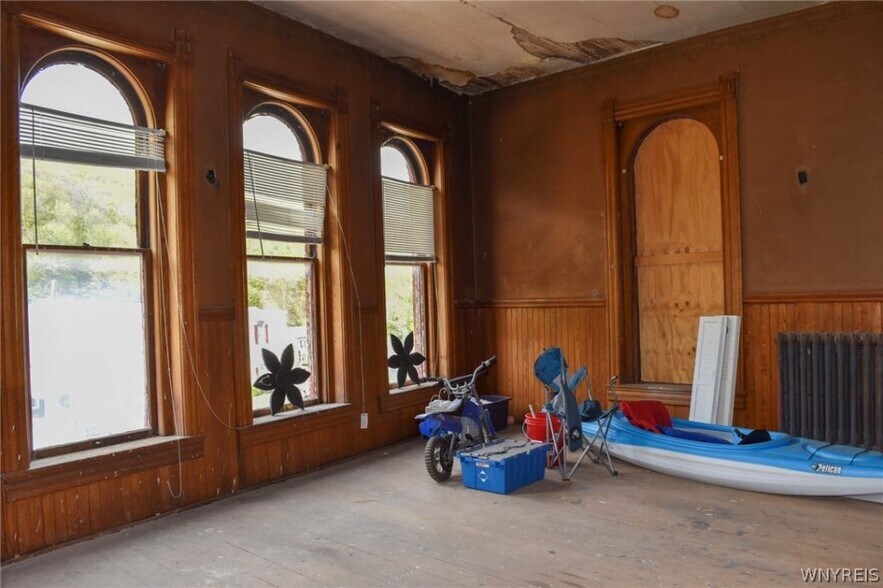 More Photos Of 27 Shethar St, Hammondsport Apartments For Sale
