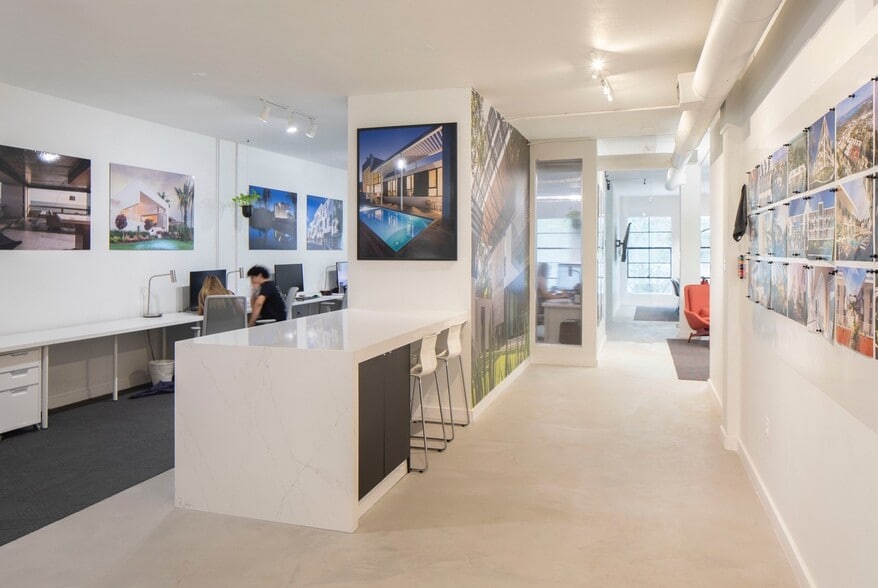 More Photos Of 715 N Franklin St, Tampa Health Club For Lease