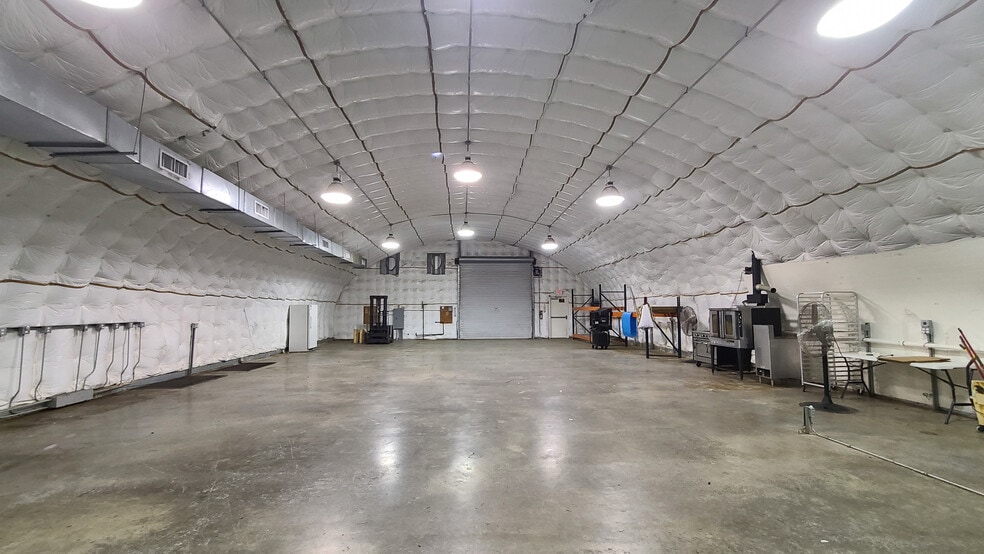 More Photos Of 282 Rees St, Breaux Bridge Light Distribution For Sale