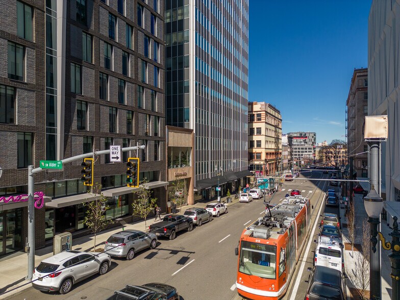 More Photos Of 511 SW Tenth Ave, Portland Medical For Lease