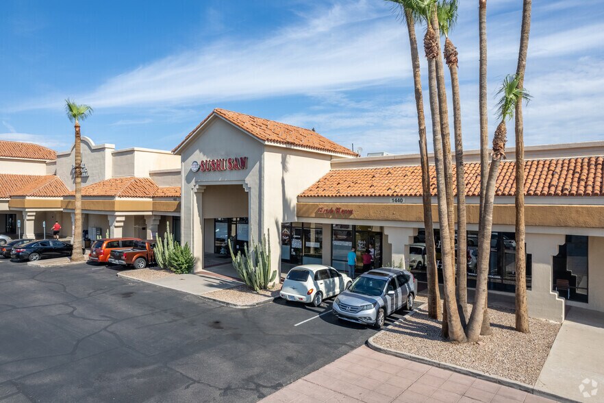 More Photos Of 1422-1560 W Warner Rd, Gilbert Unknown For Lease