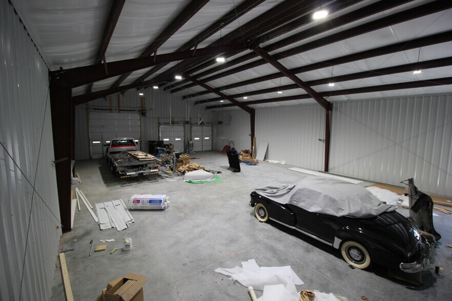 More Photos Of 34 Smokey Bear Ln, Covington Light Distribution For Sale