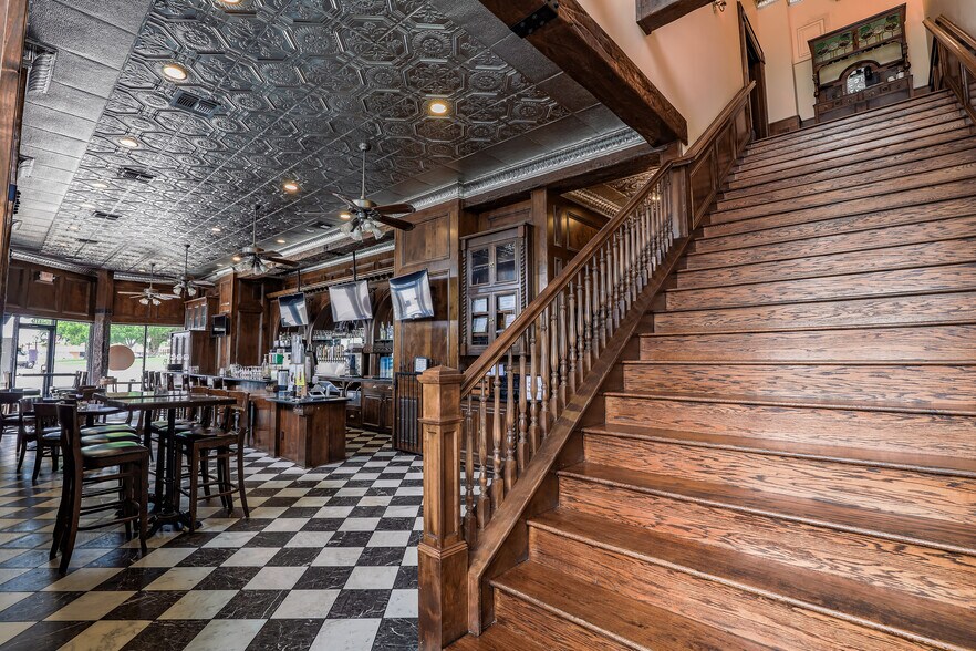 More Photos Of 119 N Main St, Jacksboro Hospitality For Sale