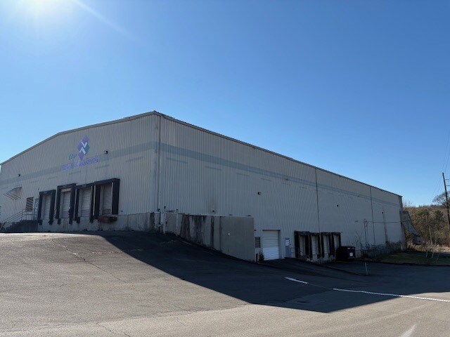 More Photos Of 1612 Congress Pky S, Athens Bank For Sale