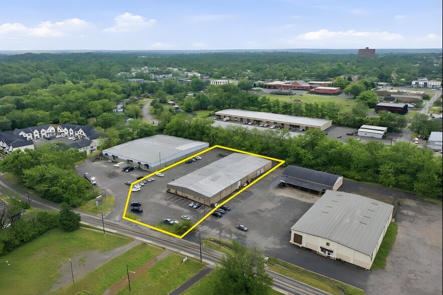 More Photos Of 213 Whitsett Rd, Nashville Warehouse For Sale