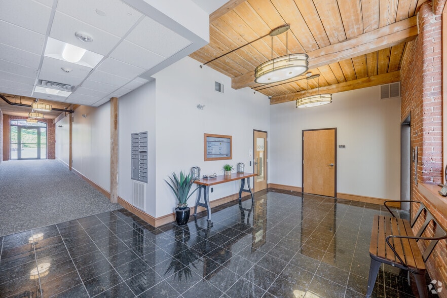 More Photos Of 1 Cedar St, Providence Unknown For Lease