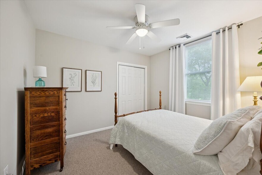 More Photos Of 192 Central Ave, Stirling Office For Sale