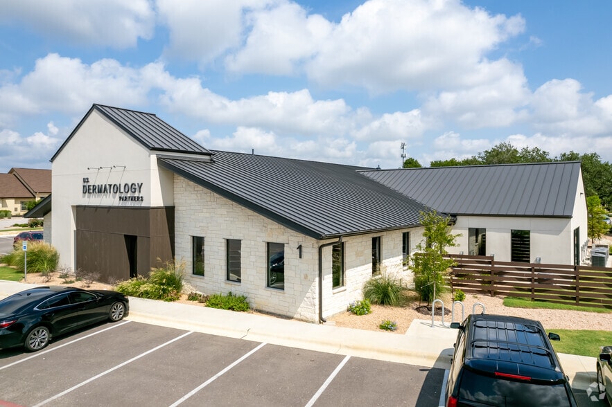 More Photos Of 1515 Medical Pky, Cedar Park Medical For Lease