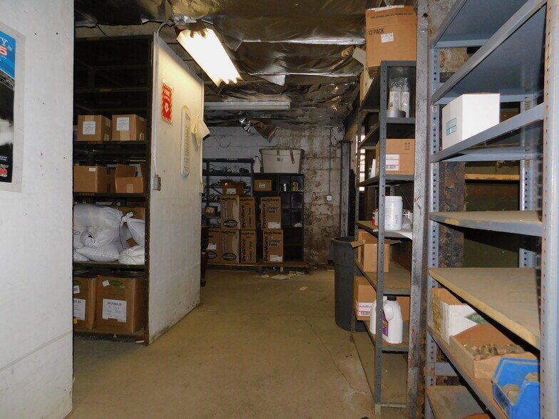 More Photos Of 448 Manville Rd, Pleasantville Office Residential For Sale
