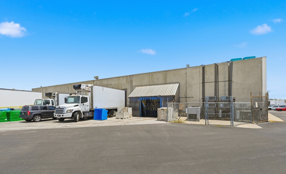 More Photos Of 5202 Lovelock St, San Diego Manufacturing For Sale