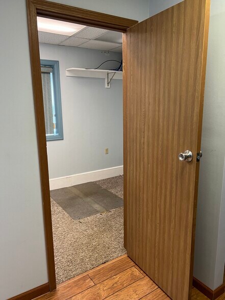 More Photos Of 148 W Pike St, Canonsburg Storefront Retail Office For Lease