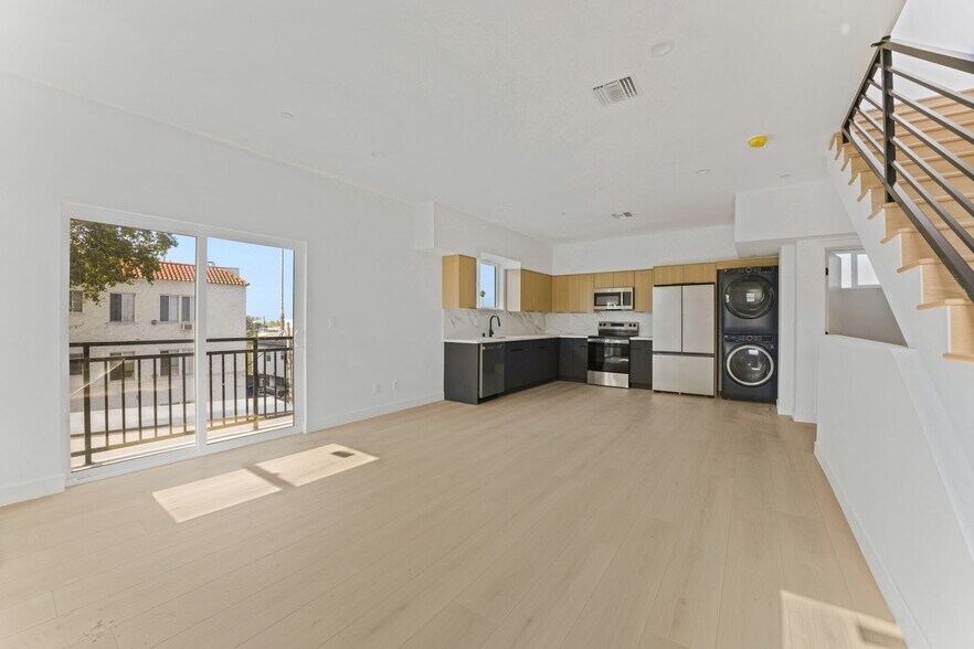 More Photos Of 4511 Rosewood Ave, Los Angeles Apartments For Sale