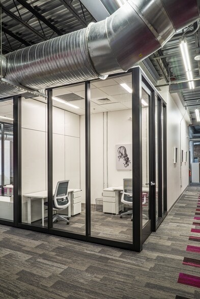 More Photos Of 401 Saint Joseph St, New Orleans Office For Sale