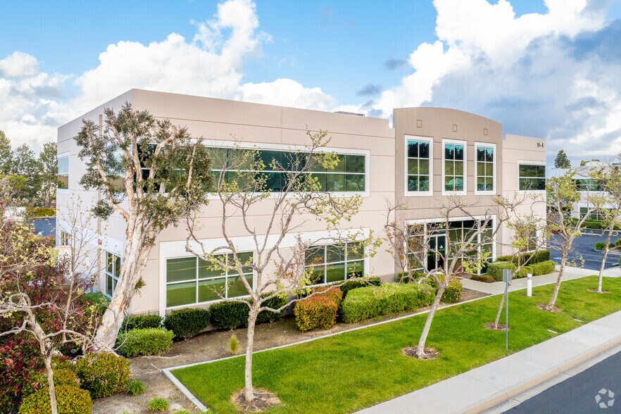 More Photos Of 16 Journey, Aliso Viejo Office For Sale