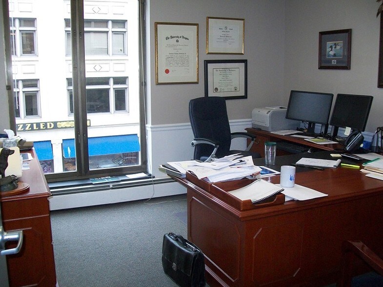 More Photos Of 1 E Franklin St, Baltimore Office Residential For Lease