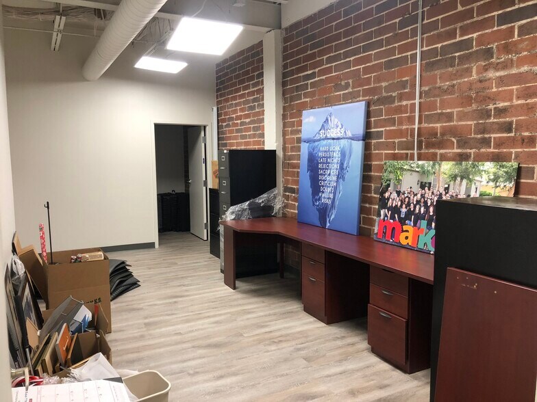 More Photos Of 7490 N 36th St, Pinellas Park Loft Creative Space For Lease